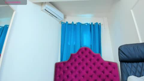 Snapshot of ninna_dee chatting on June 3, 2026, 5:54 am nina dee online show from June 3, 2026, 5:54 am