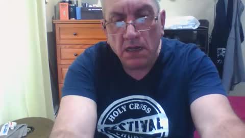 Snapshot of nionios67 chatting on November 21, 2025, 3:44 pm Dennis online show from November 21, 2025, 3:44 pm