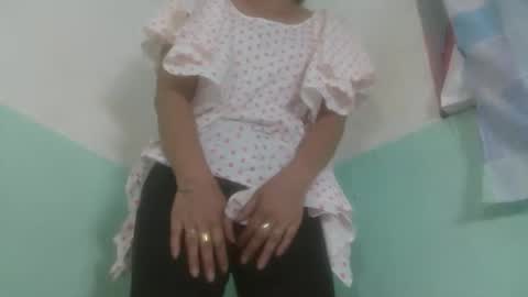 Snapshot of nirisouh chatting on October 17, 2025, 6:38 am nirisouh online show from October 17, 2025, 6:38 am