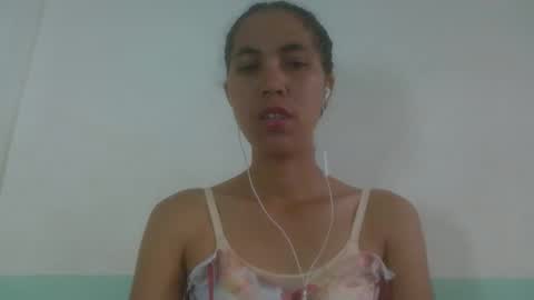 Snapshot of nirisouh chatting on December 17, 2025, 5:35 am nirisouh online show from December 17, 2025, 5:35 am