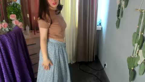 Snapshot of nishira_shy chatting on May 13, 2026, 12:13 pm nishira_shy online show from May 13, 2026, 12:13 pm