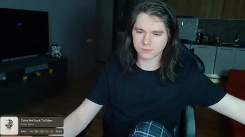 Snapshot of nitroshade chatting on January 1, 2025, 12:32 am nitroshade online show from January 1, 2025, 12:32 am