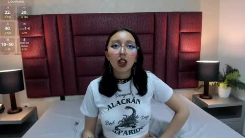 Snapshot of nixshadow chatting on May 20, 2026, 10:27 pm Catalina online show from May 20, 2026, 10:27 pm