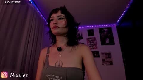 Snapshot of nixxie_ chatting on January 19, 2026, 1:53 am Nixxie online show from January 19, 2026, 1:53 am