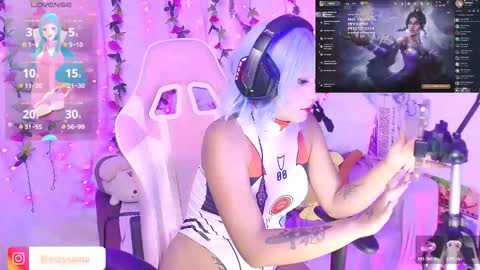 Snapshot of nixy_sama chatting on December 21, 2025, 12:40 am Nixy Sama online show from December 21, 2025, 12:40 am