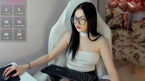 Snapshot of nnelle_new chatting on February 26, 2026, 9:19 am nnelle_new online show from February 26, 2026, 9:19 am