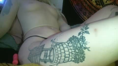 Snapshot of no_facequeen chatting on February 23, 2025, 1:42 pm Leah online show from February 23, 2025, 1:42 pm