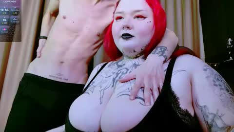 Snapshot of no_sugar_pie chatting on December 20, 2025, 9:22 pm no_sugar_pie online show from December 20, 2025, 9:22 pm