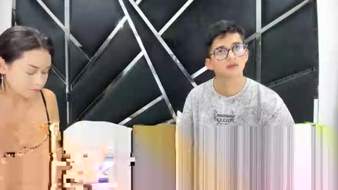 NoaandArez online show from January 16, 2026, 4:27 am