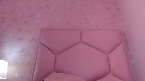   ambarsulliva  online show from March 7, 2025, 2:56 pm