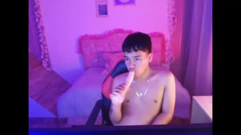 Snapshot of noa_hot69 chatting on May 25, 2026, 1:11 am Noah online show from May 25, 2026, 1:11 am