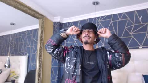 Snapshot of noaahtylor chatting on February 24, 2026, 7:45 pm Noah online show from February 24, 2026, 7:45 pm