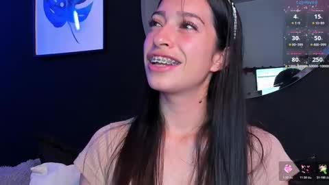 Snapshot of noah25_ chatting on November 13, 2025, 4:00 am Noah online show from November 13, 2025, 4:00 am