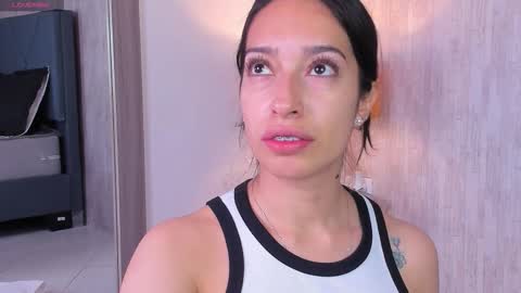 Snapshot of noah25_ chatting on December 15, 2025, 4:06 am Noah online show from December 15, 2025, 4:06 am