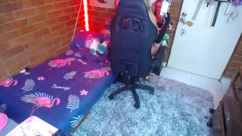 noah420sr online show from March 11, 2025, 1:01 pm