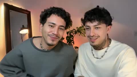 Snapshot of noah_and_steven chatting on May 2, 2026, 8:36 pm noah_and_steven online show from May 2, 2026, 8:36 pm