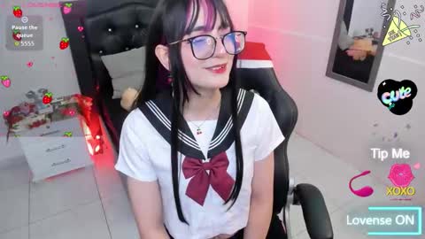 Snapshot of noah_cherry chatting on January 6, 2026, 2:04 am Anna Cherry online show from January 6, 2026, 2:04 am