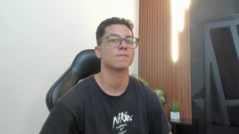 Noah online show from December 22, 2025, 12:02 pm