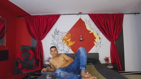 Snapshot of noah_greenhart chatting on January 15, 2026, 8:12 pm Noah online show from January 15, 2026, 8:12 pm