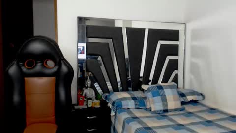 Snapshot of noah_harris01 chatting on January 19, 2026, 11:03 am Noah Harris01 online show from January 19, 2026, 11:03 am