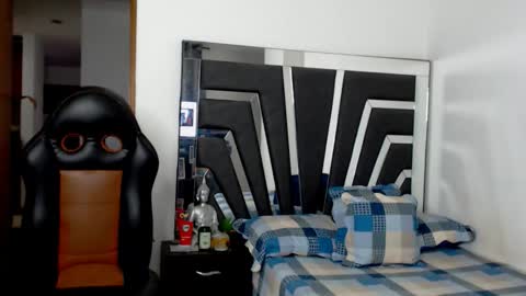 Snapshot of noah_harris01 chatting on February 14, 2026, 10:50 pm Noah Harris01 online show from February 14, 2026, 10:50 pm