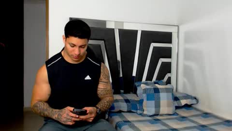 Snapshot of noah_harris01 chatting on February 20, 2026, 1:13 am Noah Harris01 online show from February 20, 2026, 1:13 am