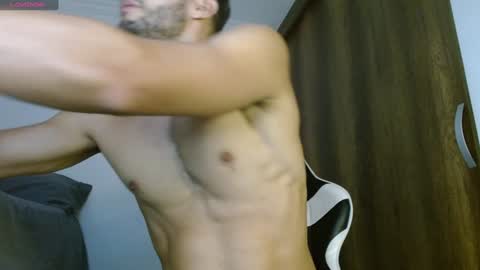 Snapshot of noah_jhonsonn chatting on December 8, 2024, 4:18 pm Noah online show from December 8, 2024, 4:18 pm