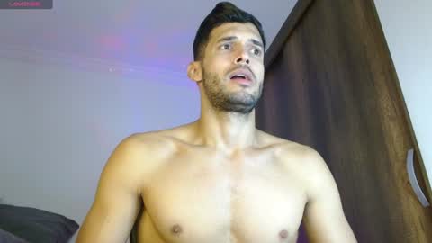 Snapshot of noah_jhonsonn chatting on December 16, 2024, 11:12 am Noah online show from December 16, 2024, 11:12 am