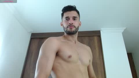 Snapshot of noah_jhonsonn chatting on February 3, 2025, 4:20 pm Noah online show from February 3, 2025, 4:20 pm