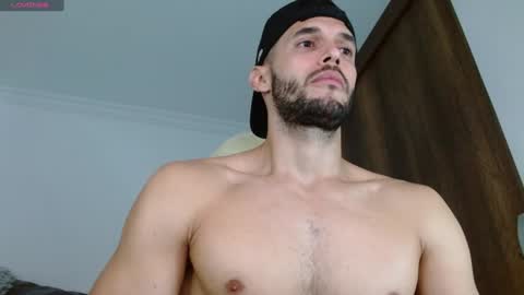 Snapshot of noah_jhonsonn chatting on February 7, 2025, 2:37 pm Noah online show from February 7, 2025, 2:37 pm