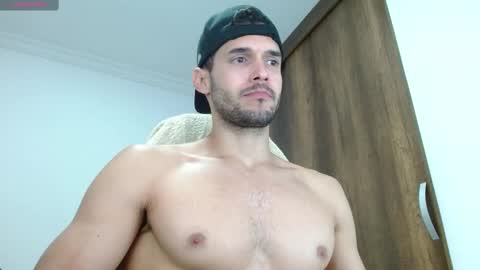 Snapshot of noah_jhonsonn chatting on March 11, 2025, 2:29 pm Noah online show from March 11, 2025, 2:29 pm