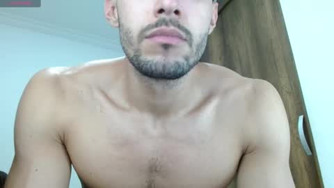 Snapshot of noah_jhonsonn chatting on March 11, 2025, 5:35 pm Noah online show from March 11, 2025, 5:35 pm