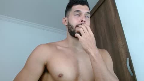 Snapshot of noah_jhonsonn chatting on September 20, 2025, 2:07 pm Noah online show from September 20, 2025, 2:07 pm