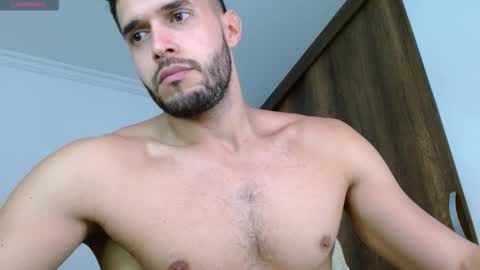 Snapshot of noah_jhonsonn chatting on October 16, 2025, 4:19 pm Noah online show from October 16, 2025, 4:19 pm