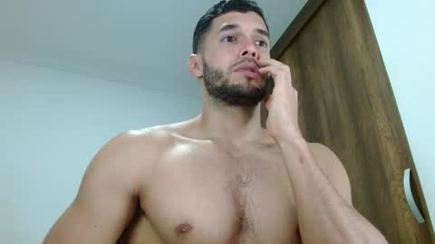 Snapshot of noah_jhonsonn chatting on October 29, 2025, 11:34 am Noah online show from October 29, 2025, 11:34 am