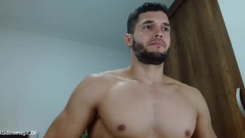 Snapshot of noah_jhonsonn chatting on November 20, 2025, 11:21 am Noah online show from November 20, 2025, 11:21 am