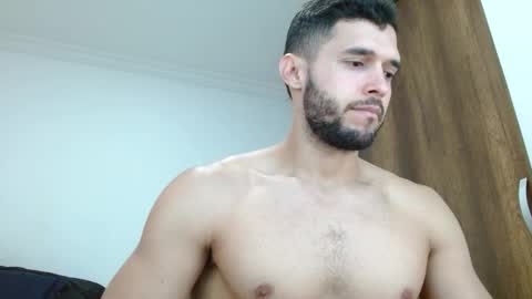 Snapshot of noah_jhonsonn chatting on December 2, 2025, 3:07 pm Noah online show from December 2, 2025, 3:07 pm