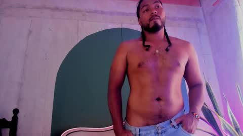 Snapshot of noah_jones__ chatting on January 17, 2025, 6:12 pm Noah online show from January 17, 2025, 6:12 pm