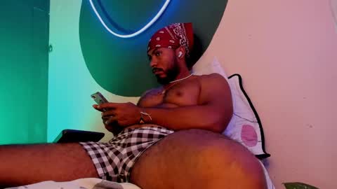 Snapshot of noah_jones__ chatting on January 29, 2025, 7:22 pm Noah online show from January 29, 2025, 7:22 pm