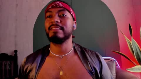 Snapshot of noah_jones__ chatting on January 31, 2025, 6:47 pm Noah online show from January 31, 2025, 6:47 pm