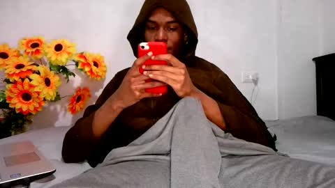 Noah Millers online show from October 31, 2025, 11:55 am