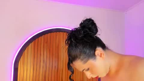 Mrs. Monroe online show from February 6, 2025, 7:40 pm