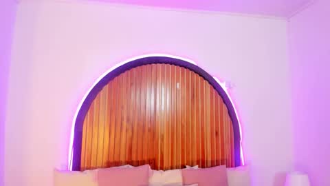 Mrs. Monroe online show from February 9, 2025, 7:09 pm