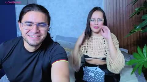 Snapshot of noah_n_luxy chatting on May 20, 2026, 3:45 am Noah y Luxy online show from May 20, 2026, 3:45 am