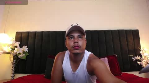 Snapshot of noah_oliver1 chatting on April 27, 2026, 7:56 pm NOAH online show from April 27, 2026, 7:56 pm