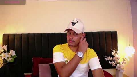 Snapshot of noah_oliver1 chatting on May 4, 2026, 7:21 pm NOAH online show from May 4, 2026, 7:21 pm