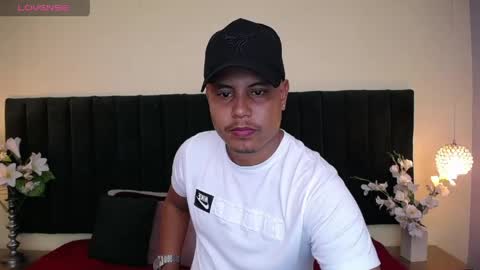Snapshot of noah_oliver1 chatting on May 7, 2026, 7:19 pm NOAH online show from May 7, 2026, 7:19 pm