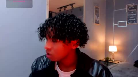 noah_smith04 online show from December 1, 2025, 1:16 pm