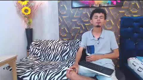 Snapshot of noah_the_kingmaster chatting on September 30, 2025, 3:06 pm NOAH online show from September 30, 2025, 3:06 pm