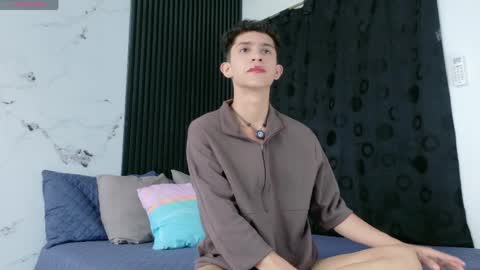 Snapshot of noah_tyler_ chatting on April 9, 2026, 7:52 pm noah tyler online show from April 9, 2026, 7:52 pm